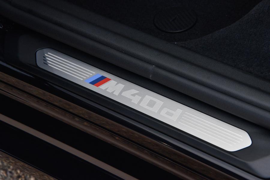 Детали интерьера BMW X4 M40d (G02) 2019 года  (ZA) (фото 5 из 11)